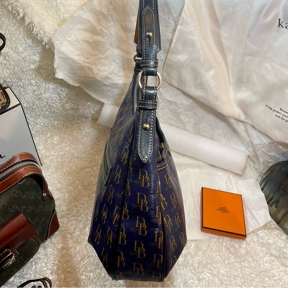 Dooney & Bourke Gold Logo Hobo Shoulder Bag - Picture 8 of 13